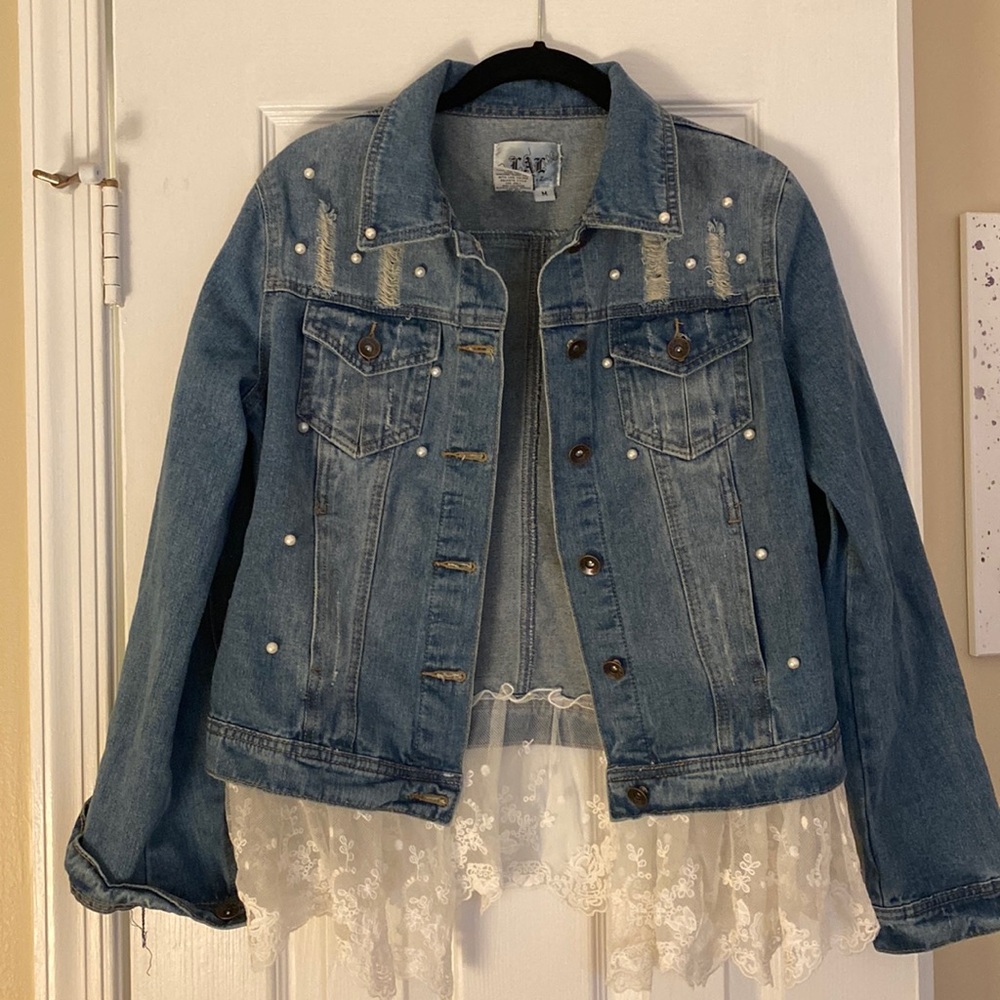 Jean jacket w/ pearls and lace